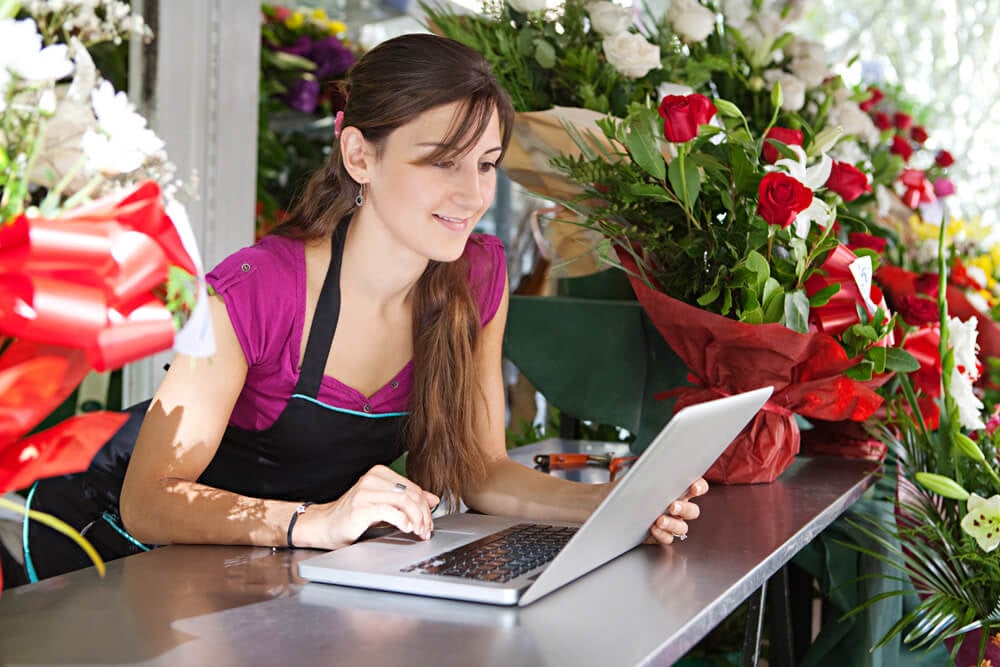 lady working in a flowershop